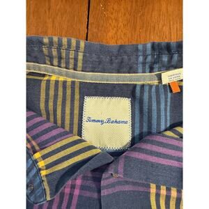 Tommy Bahama Man's XL Button Down Plaid Short Sleeve Shirt